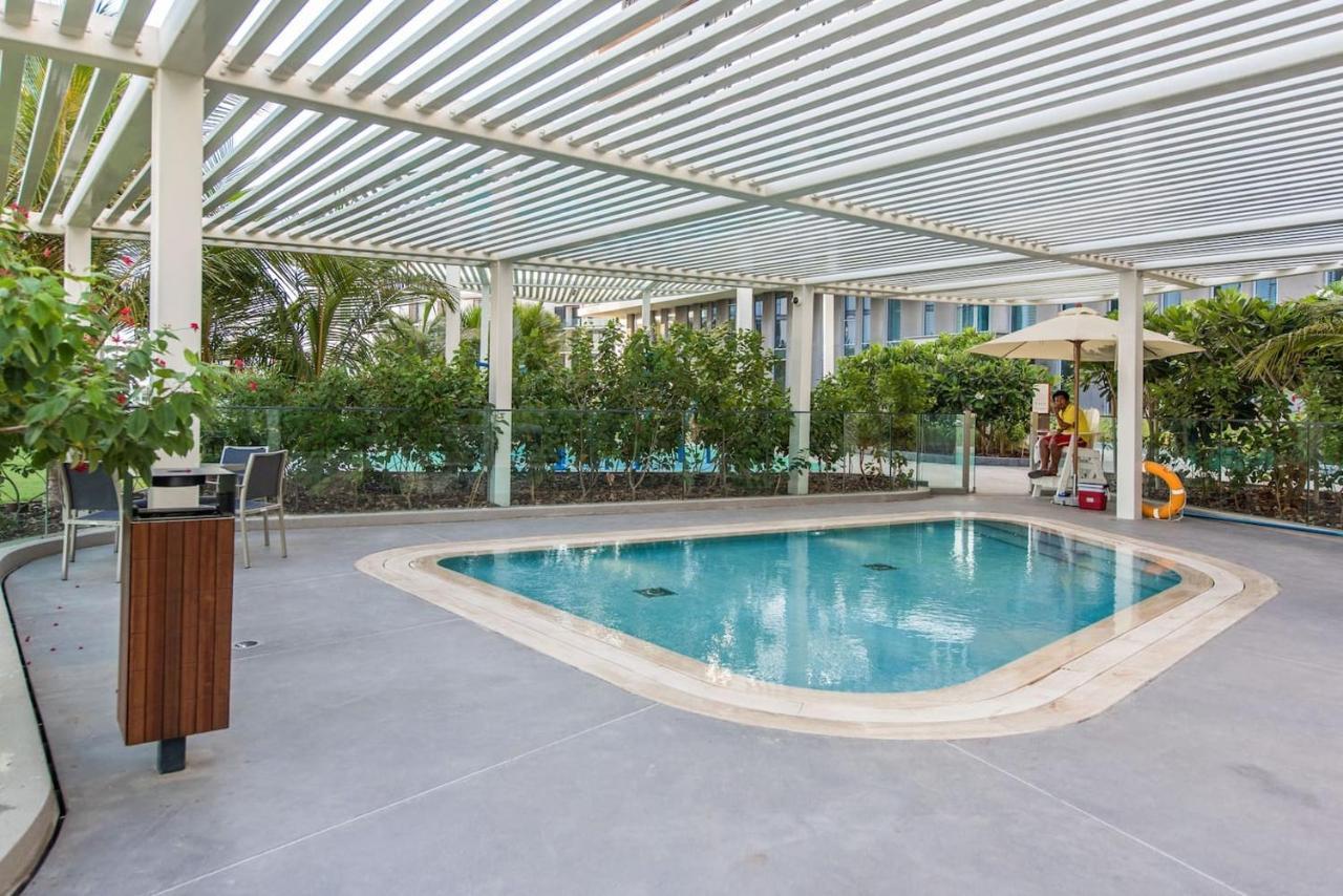 Posh 2 Bedroom Oceanfront Apt In The Heart Of Bluewaters Island Dubai Luaran gambar