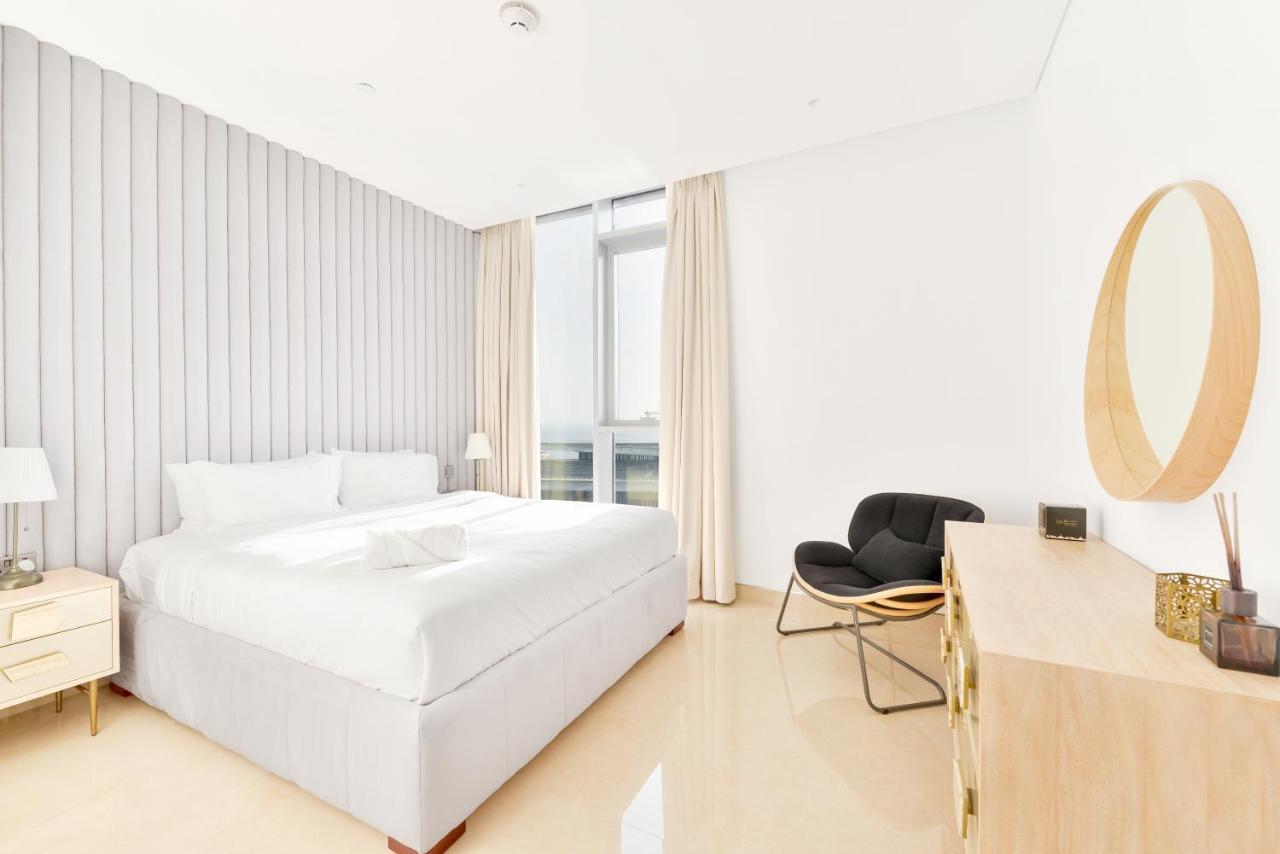 Posh 2 Bedroom Oceanfront Apt In The Heart Of Bluewaters Island Dubai Luaran gambar