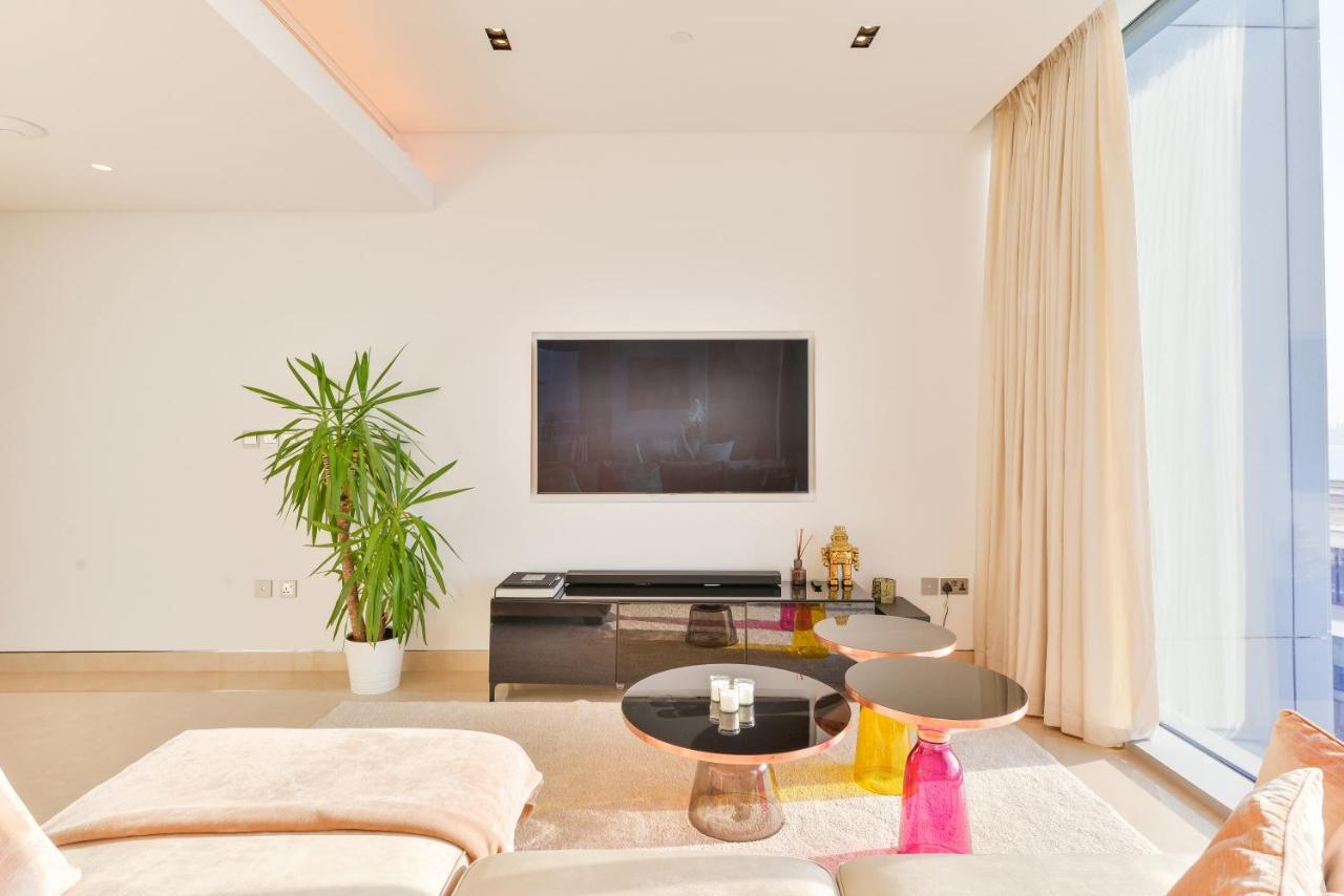 Posh 2 Bedroom Oceanfront Apt In The Heart Of Bluewaters Island Dubai Luaran gambar