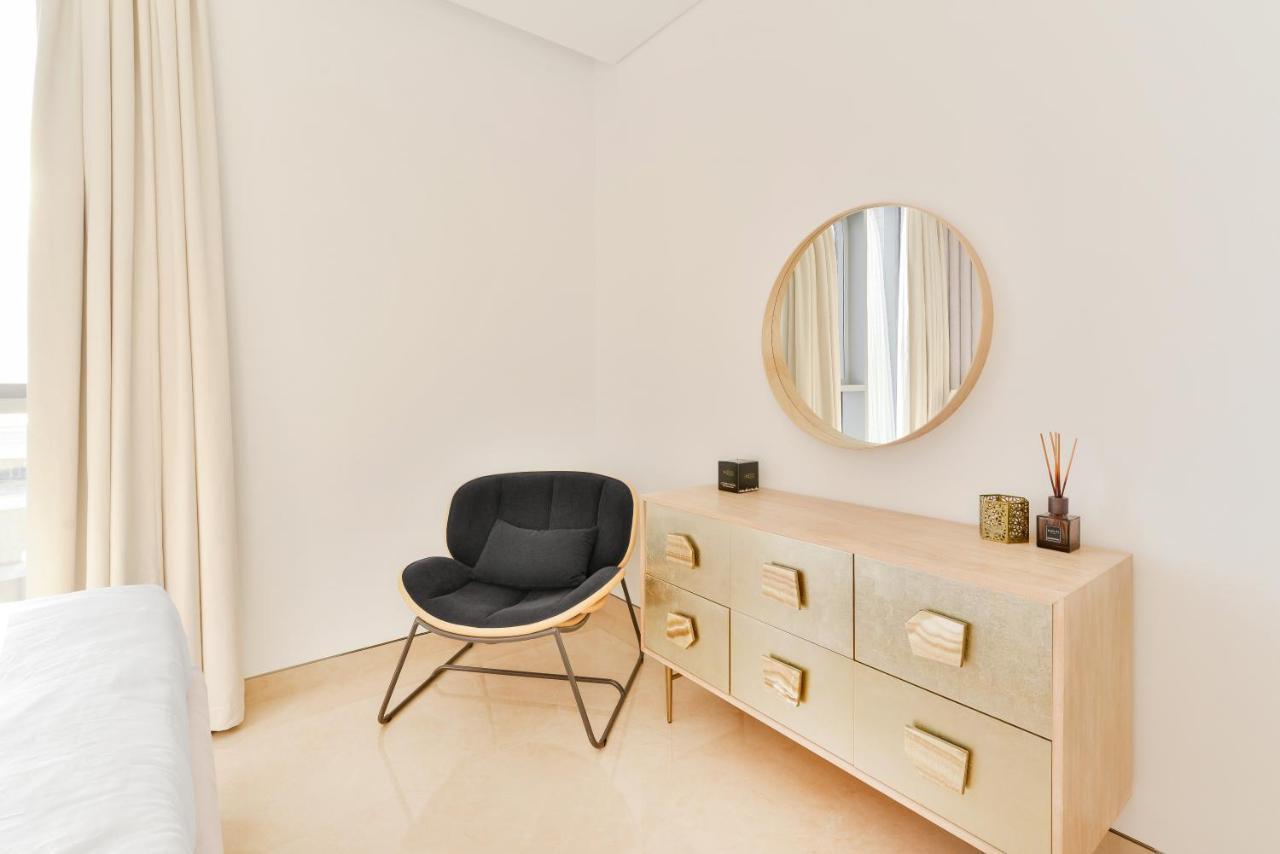 Posh 2 Bedroom Oceanfront Apt In The Heart Of Bluewaters Island Dubai Luaran gambar